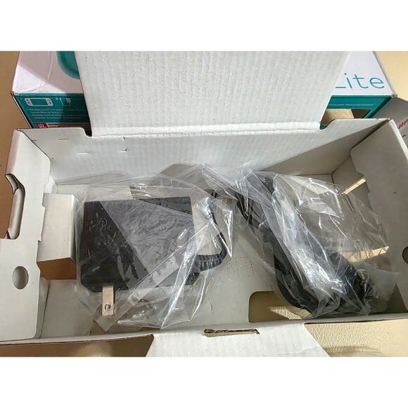 Nintendo Switch Lite Handheld Console Turquoise NEW - Picture 6 of 8